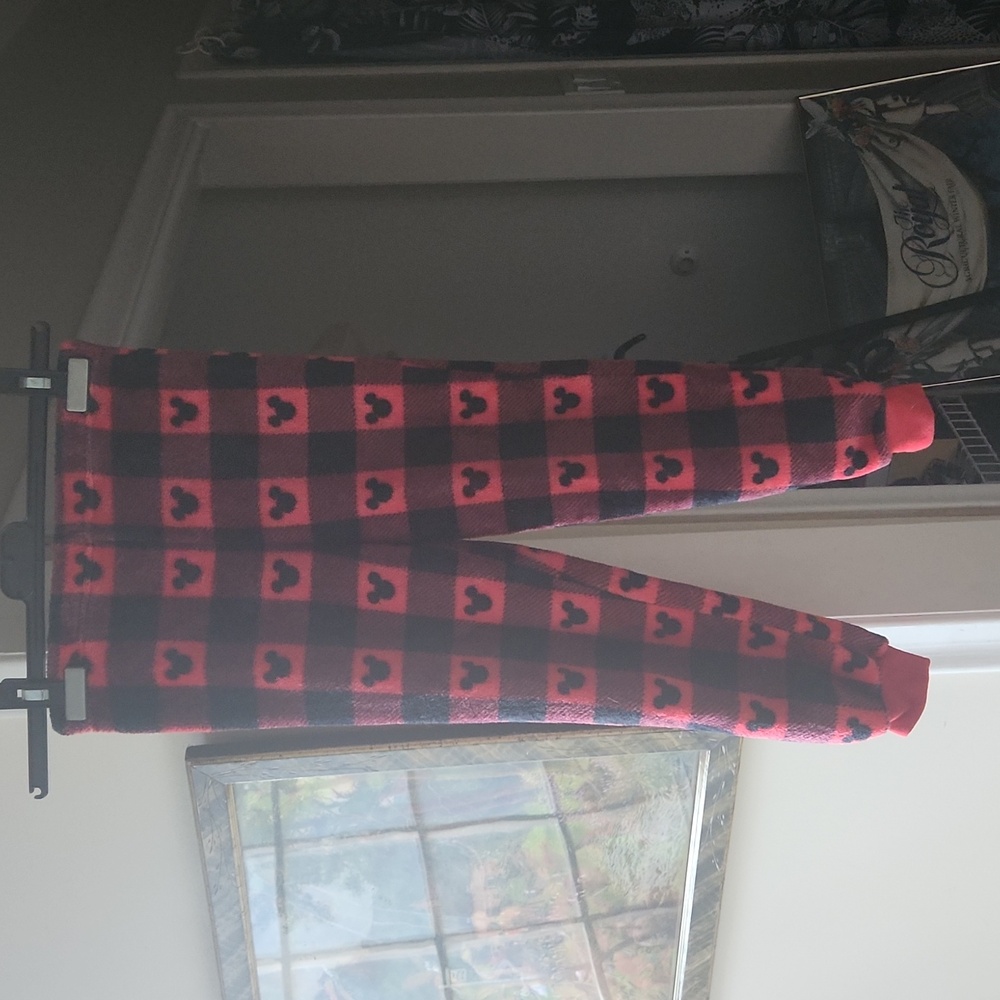 O1  Mickey Mouse Disney Red + Black Plaid Flannel pants w/elastic leg cuffs